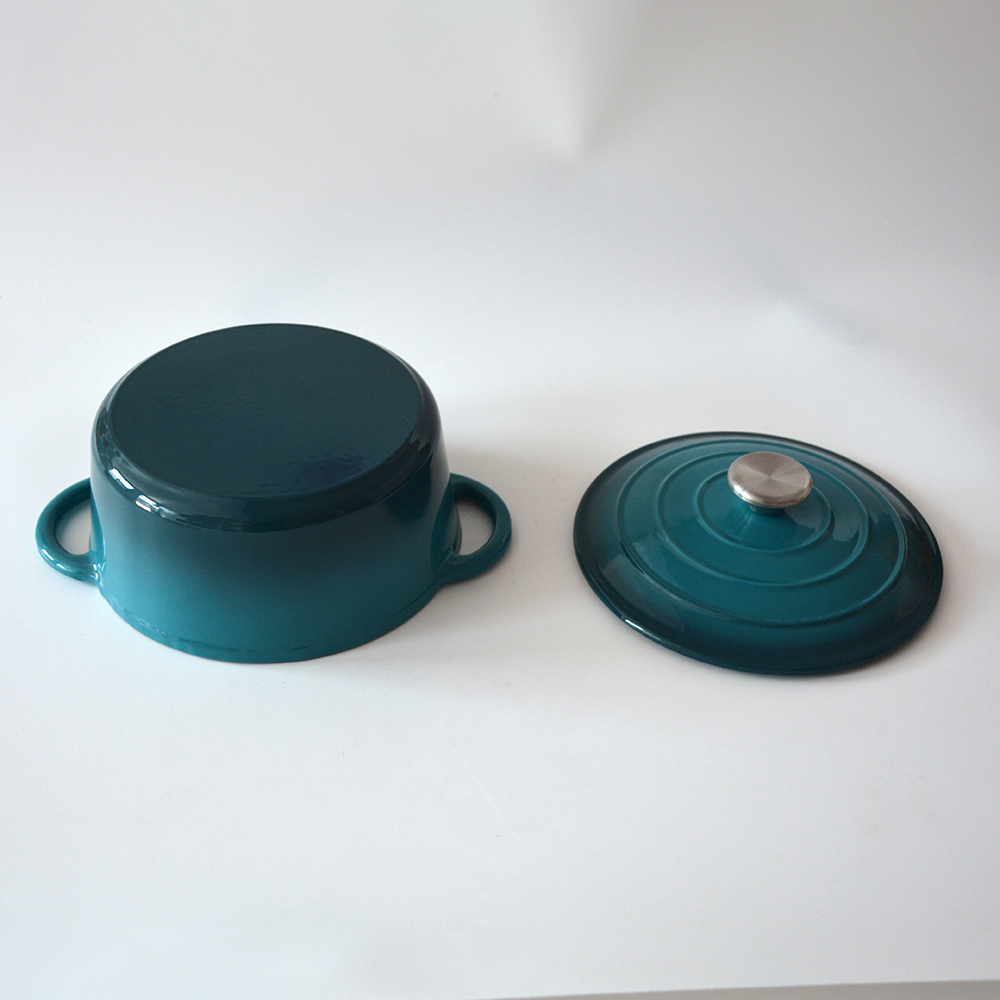 Cocotte en fonte &eacute;maill&eacute;e