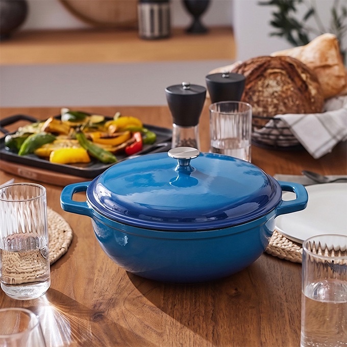 Casserole en fonte personnalis&eacute;e