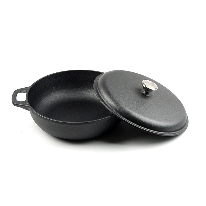 Cocotte en fonte pr&eacute;-assaisonn&eacute;e de 31 cm