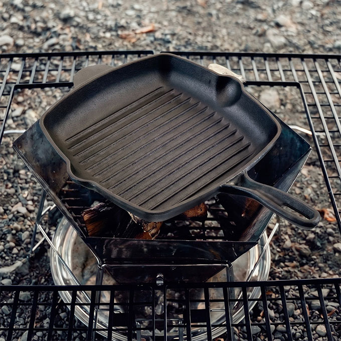 Po&ecirc;le &agrave; frire antiadh&eacute;sive en fonte, ensemble d'ustensiles de cuisine, po&ecirc;le en fonte &eacute;maill&eacute;e