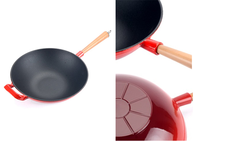 Wok en fonte &eacute;maill&eacute;e avec manche en bois