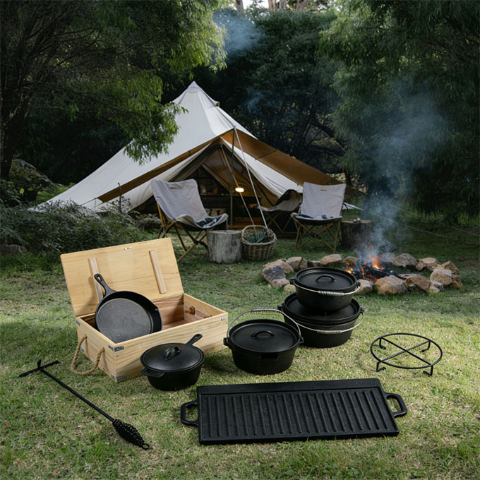 Batterie de cuisine de camping en fonte