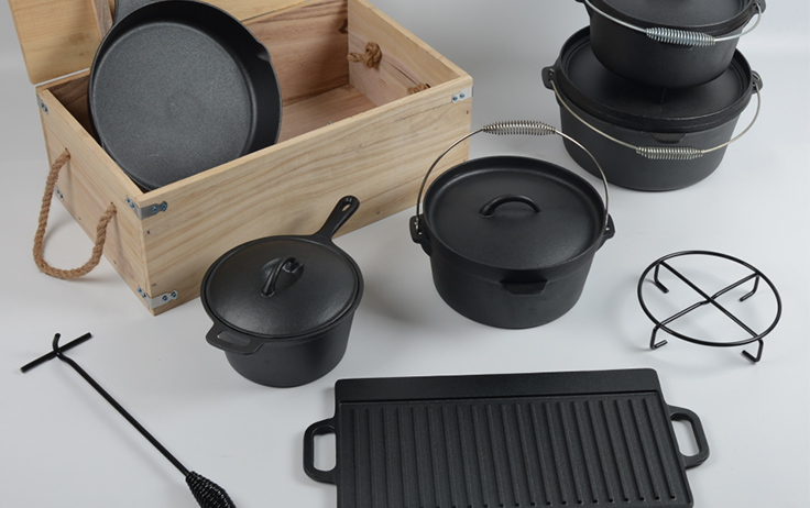 Batterie de cuisine de camping en fonte D&eacute;finir