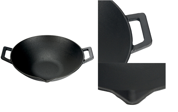 Wok en fonte avec becs verseurs
