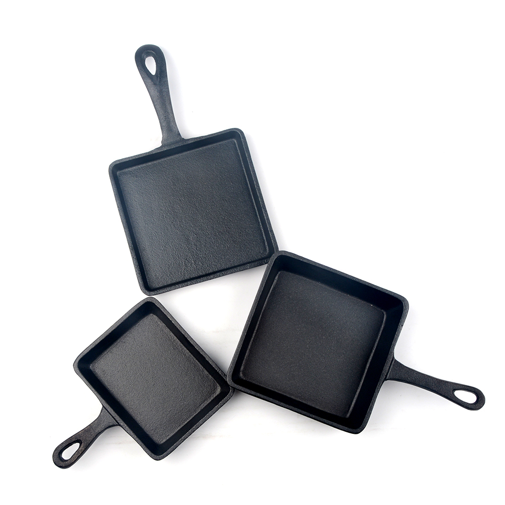 Ensemble de mini-po&ecirc;les en fonte 3&nbsp;pi&egrave;ces